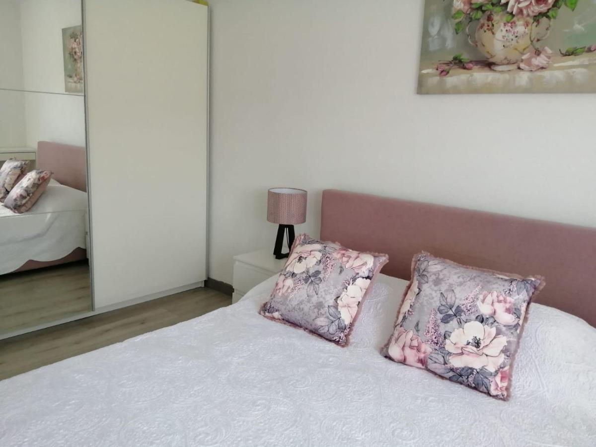 טרוגיר Apartment Jole 1 מראה חיצוני תמונה